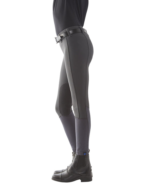 Pull-On Breech