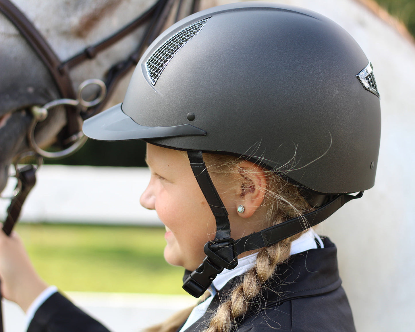 Starter Helmet with Carbon Fiber Grill