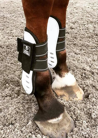 Vented Infinity Jump Boots with Impact Technology