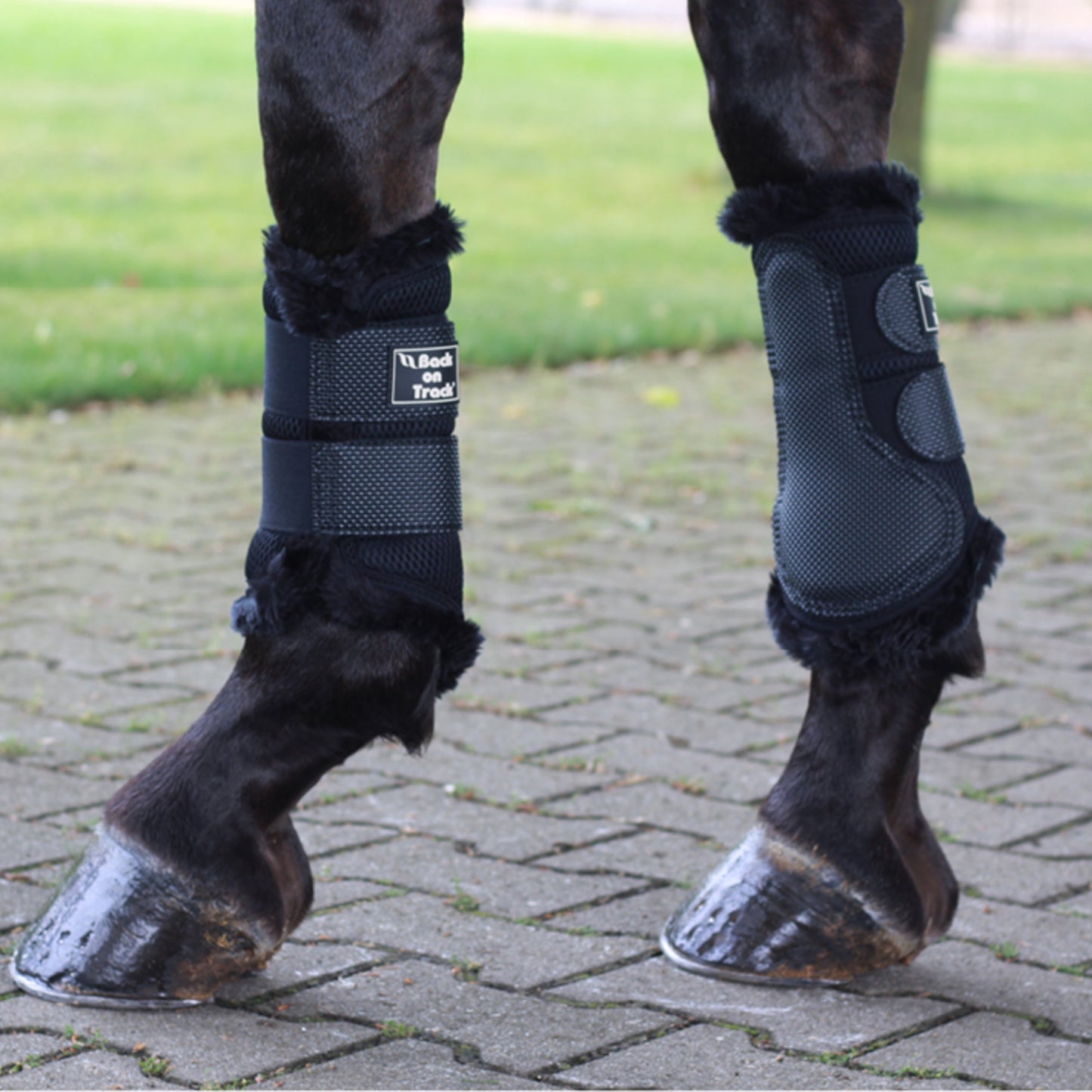 D Mesh Splint Boots with Faux Fur