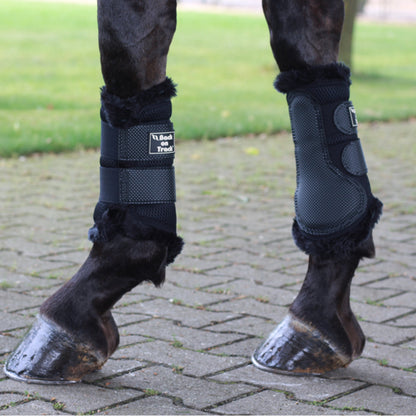 D Mesh Splint Boots with Faux Fur