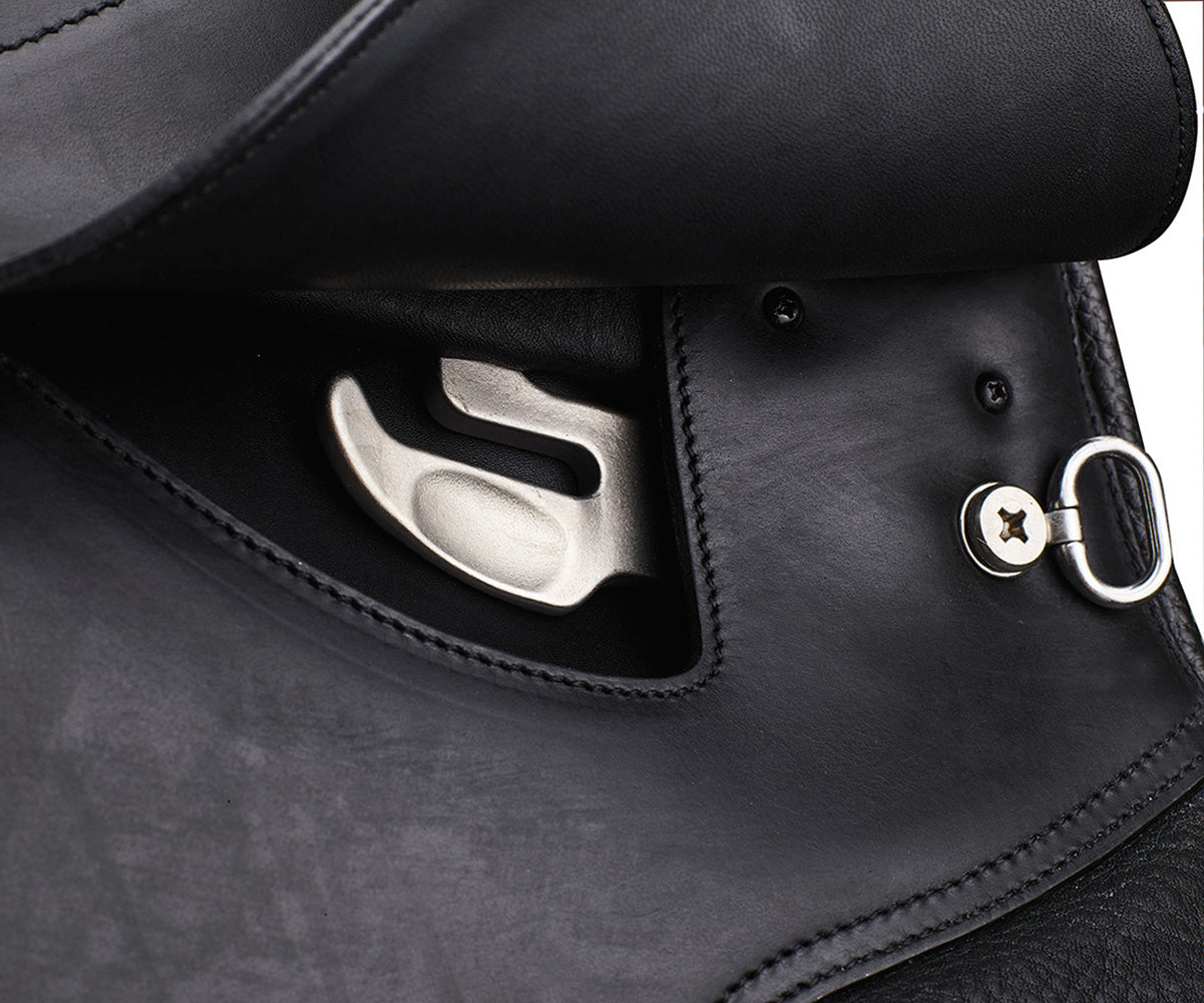 Arena WIDE Dressage Saddle