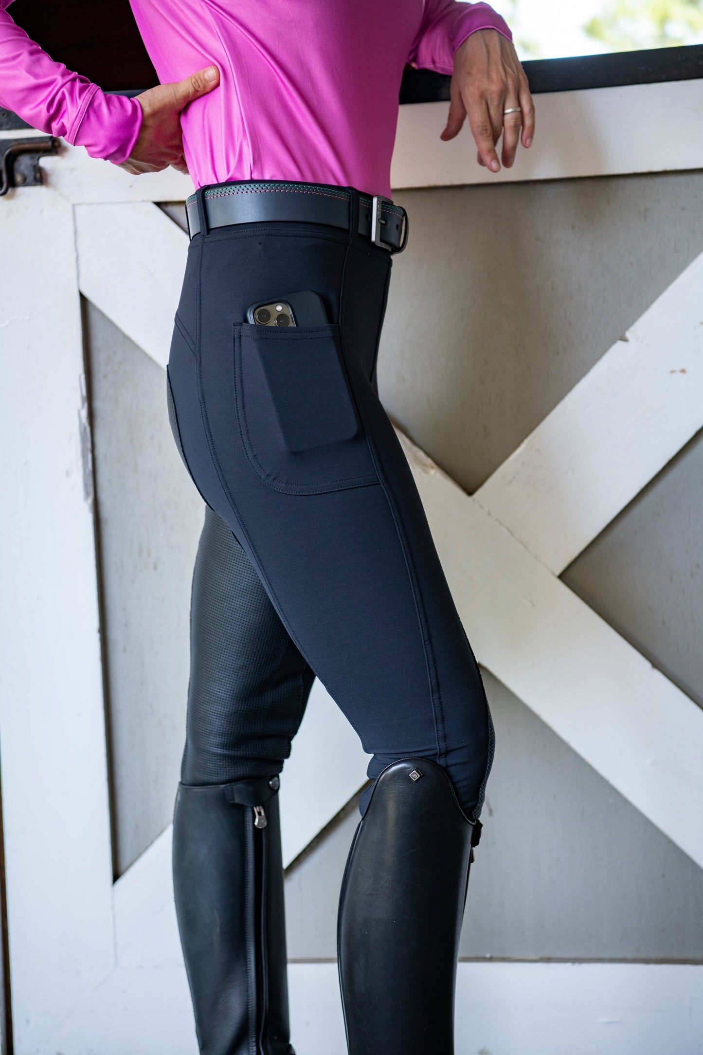 Pull-On Full-Seat Breech