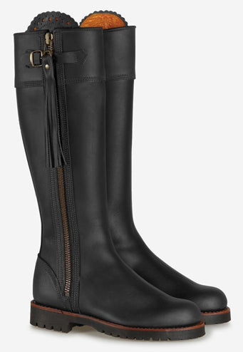 Ladies’ Tassel Boots with Standard Shaft Length