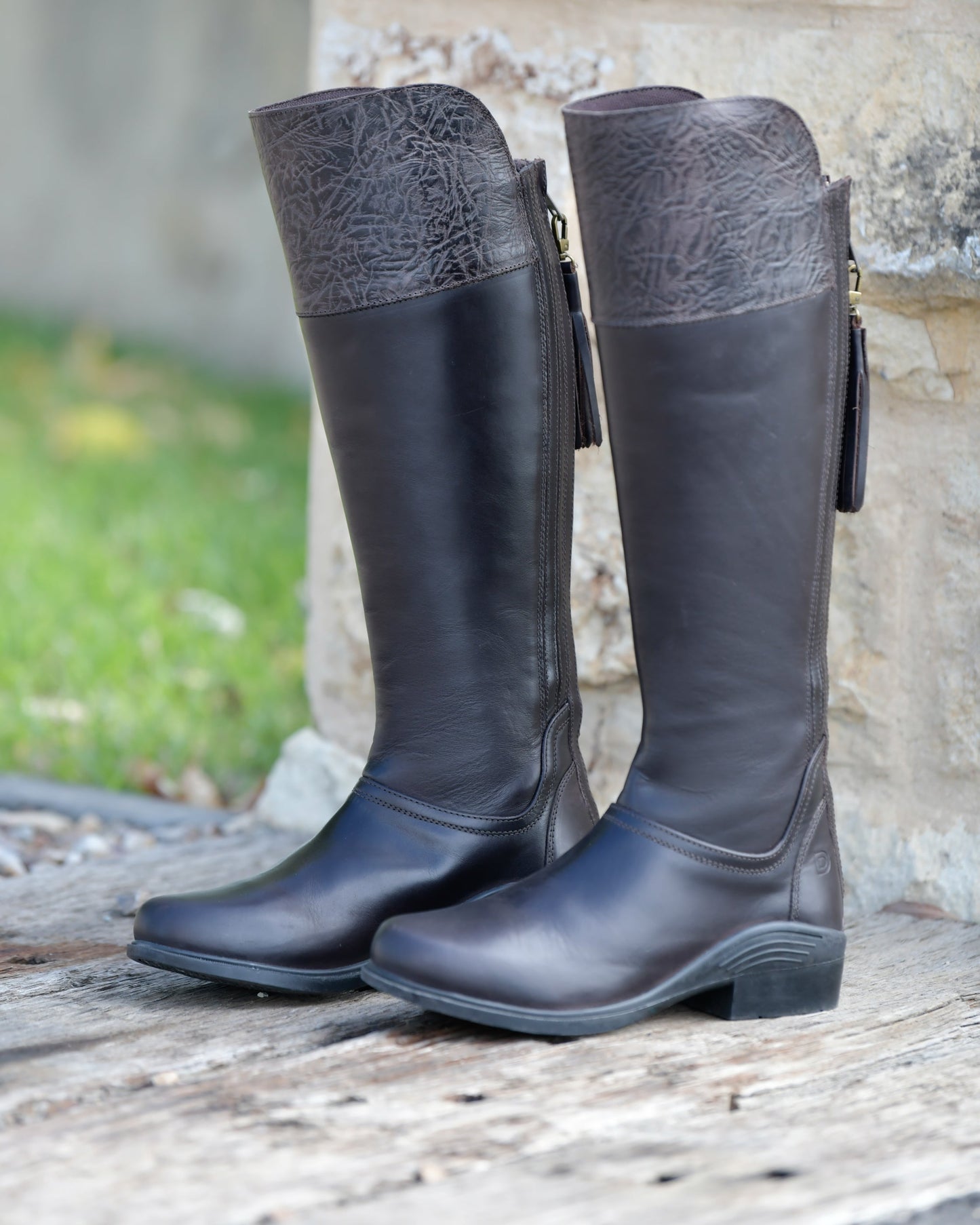 Ladies’ Feale Boots