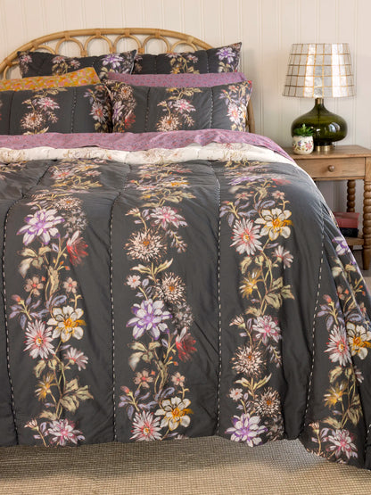 Bungalow Reversible Cotton Quilt - Ivory Dahlia Rows